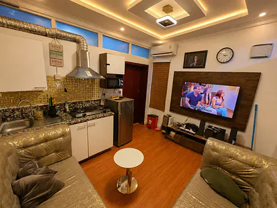 24HR Light One Bedroom Luxury Apartment, Pool, Gym, Play Station 5