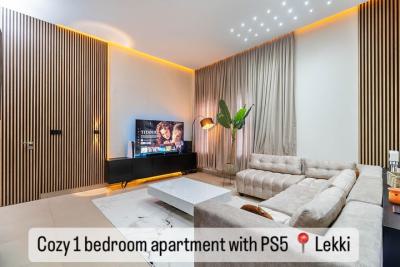 1 Bedroom Apartment with Ps4, 247 Power & Swimming Pool, Freedom Way, Ikate Elegushi, Lekki, Lagos, Flat / Apartment Short Let