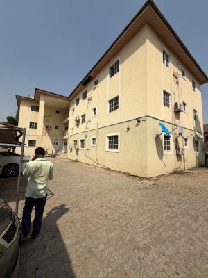 Renovated 3 Bedroom Block of Flat, Maitama District, Abuja, Flat / Apartment for Rent