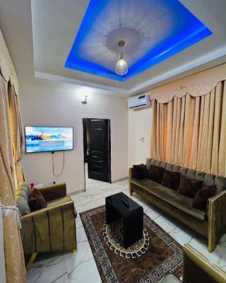 Luxury Stand-alone Bungalow with a Sit-out Lounge, Gra, Enugu, Enugu, Detached Bungalow Short Let