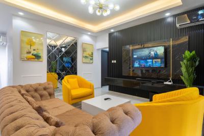 3 Bedrooms Premium Apartment, Lekki Phase 1, Lekki, Lagos, Flat / Apartment Short Let
