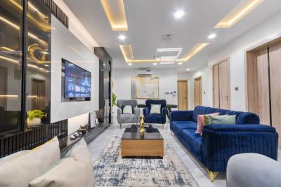 Very Cozy and Spacious 2 Bedrooms Apartment with Pool, Snooker and Gym, Ikate Elegushi, Lekki, Lagos, Flat / Apartment Short Let