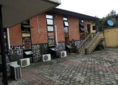 Functioning 26 Rooms Hotel with Bar, Off Aare Avenue, New Bodija Estate, Ibadan, Oyo, Hotel / Guest House for Sale