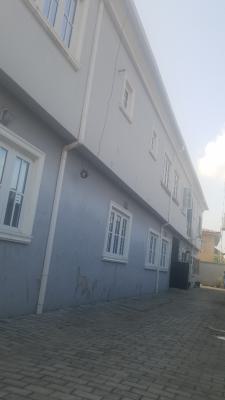 3 Bedroom Upstairs, 2b Adewale Close Adewale Estate Badore Road, Ajah, Lagos, Flat / Apartment for Rent