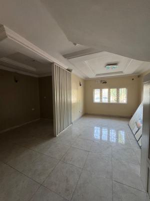 𝐖𝐄𝐋𝐋 𝐌𝐀𝐈𝐍𝐓𝐀𝐈𝐍𝐄𝐃 3 𝐁𝐄𝐃𝐑𝐎𝐎𝐌 𝐓𝐄𝐑𝐑𝐀𝐂𝐄𝐃 𝐃𝐔𝐏, Lekki Phase 1, Lekki Phase 1, Lekki, Lagos, Terraced Duplex for Rent