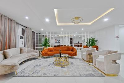 Tastefully Furnished 3 Bedroom Apartment, Along Banana Island Road, Banana Island, Ikoyi, Lagos, Flat / Apartment for Rent