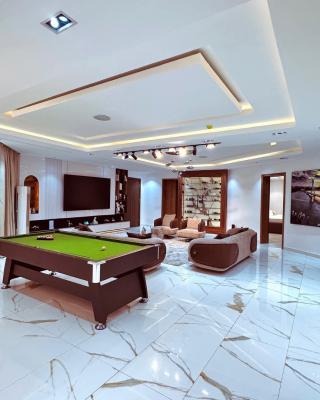 Fully Furnished 3 Bedroom Penthouse Apartment, Freedom Way, Lekki Phase 1, Lekki, Lagos, Flat / Apartment Short Let