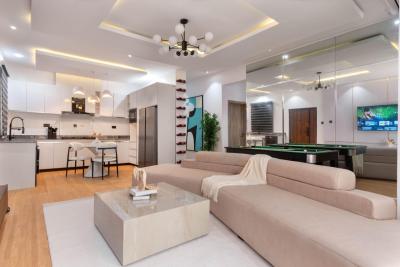 2 Bedroom Apartment with Snooker, Swimming Pool and Other Amenities, Ikate, Lekki, Lagos, Flat / Apartment Short Let