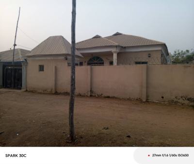 Standard 4 Bedroom Bungalow with 2 Bedroom Bq, Back of Winner Church Ilesa Garage Ring Road, Osogbo, Osun, Detached Bungalow for Sale
