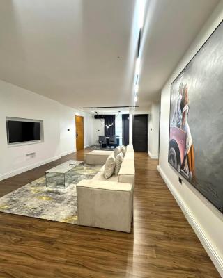 Luxury 3 Bedroom Apartment, Lekki Phase 1, Lekki, Lagos, Flat / Apartment Short Let