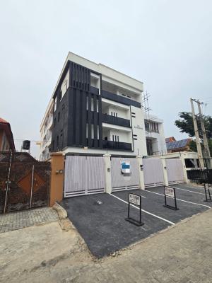 3 Bedroom  Apartment with Pool, Gym & Bq, Lekki Phase 1, Lekki, Lagos, Flat / Apartment for Sale