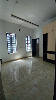 Shared Apartment, Orchid Road, Lekki, Lagos, Flat / Apartment for Rent