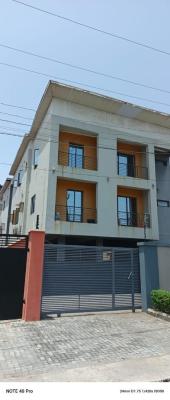 Lovely 2bedroom Apartment in a Serviced Estate, Off Whitesand School, Lekki Phase 1, Right Hand Side, Lekki, Lagos, Lekki Phase 1, Lekki, Lagos, Flat / Apartment for Rent