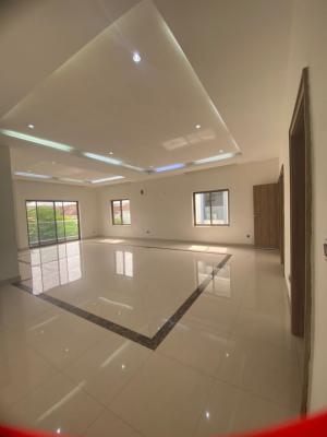 Serviced 3 Bedrooms Apartment with Bq, Lekki Phase One, Lekki, Lagos, Flat / Apartment for Rent