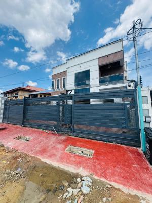 Distinguishly Built 5 Bedroom Detached Duplex in a Gated Estate, Superb 5 Bedroom Detached Duplex with Modern Facilities, Gbagada, Lagos, Detached Duplex for Sale