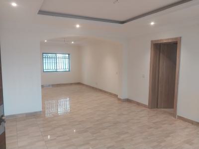 a Superb Fantastic 2 Bedroom Flat Ensuite, Close to Adekunle, Ebute Metta East, Yaba, Lagos, Flat / Apartment for Rent