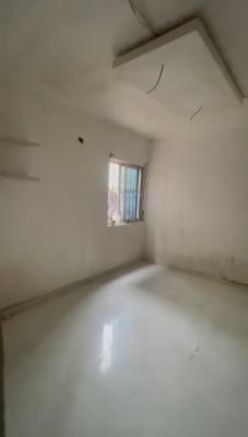 a Room Self Contain, Onike, Yaba, Lagos, Self Contain (single Rooms) for Rent