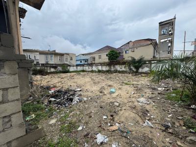 a Bare-land  Measuring 450sqm Available, Bisola Durosimi Etti, Lekki Phase 1, Lekki, Lagos, Mixed-use Land for Sale