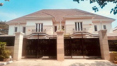 4 Bedrooms Semi Detached Duplex with Boys Quarters, Maitama District, Abuja, Semi-detached Duplex for Sale