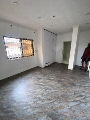 Mini Flat at Lekki Phase 1, 2toilets, Off Admiralty Road Lekki Phase 1, Lekki Phase 1, Lekki, Lagos, Mini Flat (room and Parlour) for Rent