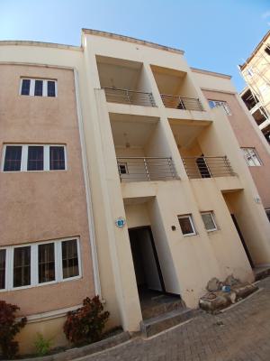 Well Renovated  4 Bedroom Terrace Duplex with 1room Bq, Guzape Abuja Diplomatic Zone, Guzape District, Abuja, Terraced Duplex for Rent