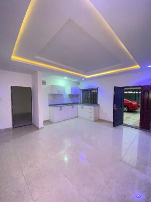 Lovely 2 Bedroom Apartment, Lekki Phase 1, Lekki, Lagos, Flat / Apartment for Rent