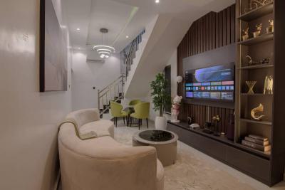 Luxury 2 Bedroom Duplex, Bode Thomas, Surulere, Lagos, Flat / Apartment Short Let