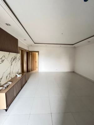 3 Bedroom Flat Available in a Serene Environment, Ikoyi, Lagos, Flat / Apartment for Rent
