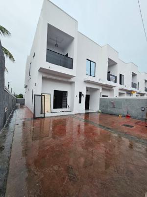 Newly Built 4 Bedrooms Terraces in a Residential Estate, Akala Expressway, Ibadan, Oyo, Terraced Duplex for Sale