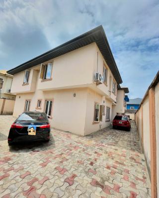 Self Serviced Clean 3 Bedroom Apartment in a Serene Neighbourhood, Ikota, Lekki, Lagos, Flat / Apartment for Rent
