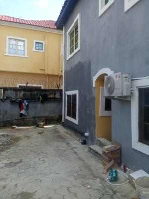 2bedroom, Babs Animashun, Surulere, Lagos, Flat / Apartment for Rent