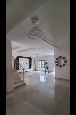 Spacious & Serviced 3 Bedroom Terrace with Pool and Gym, Ikate, Lekki, Lagos, Terraced Duplex for Rent