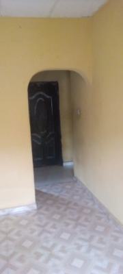 a Clean Room and Parlor, Lucky Fiber, Ikorodu, Lagos, Flat / Apartment for Rent
