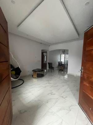 Well Maintained 2 Bedroom Flat, Orchid Road, Lekki, Lagos, Flat / Apartment for Rent