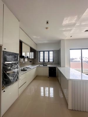 Luxury 3 Bedroom Apartment, Lekki Phase 1, Lekki, Lagos, Flat / Apartment for Sale