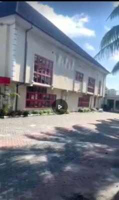 Lounge, Restaurant and Event Center with a Swimming Pool, Off Adeola Odeko Street, Victoria Island (vi), Lagos, Restaurant / Bar for Rent