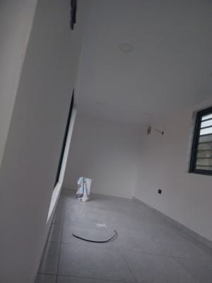 Spacious Shop in a Prime Commercial Area, Lekki Phase 1, Lekki, Lagos, Shop for Rent