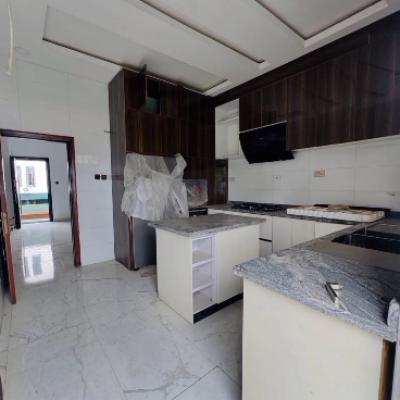Distress 5bedr Detach & Bq, Adeniji Jones, Ikeja Lagos, Adeniyi Jones, Ikeja, Lagos, Detached Duplex for Sale