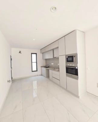 Fully Serviced 3 Bedroom Apartment with Bq, Lekki Phase 1, Lekki, Lagos, Flat / Apartment for Sale