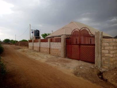 3 Bedroom Semi Detached Bungalow, Orile, Lagos, Detached Bungalow for Sale