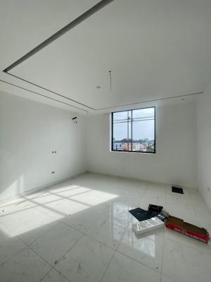 Spacious 2 Bedroom Apartment, Oniru, Victoria Island (vi), Lagos, Flat / Apartment for Sale