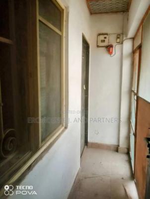 Executive Room Self Contain, Via Herbert Macaulay - St. Fimbaars College Road, Yaba, Lagos, Self Contain (single Rooms) for Rent