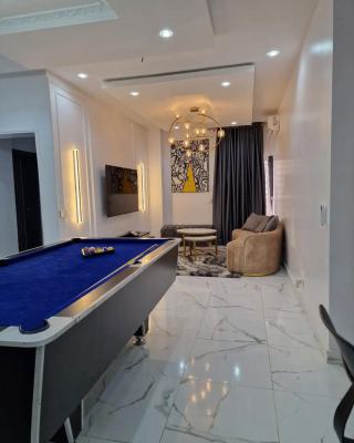 Cozy 2-bedroom Apartment with Snooker, Ikate, Lekki, Lagos, Flat / Apartment Short Let