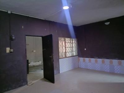 Self Contain Room, Kwara Bus-stop, Akowonjo, Alimosho, Lagos, Self Contain (single Rooms) for Rent