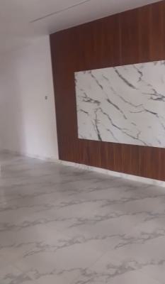 2 Bedrooms Flat (video Available), Lekki Phase 1, Lekki, Lagos, Flat / Apartment for Rent