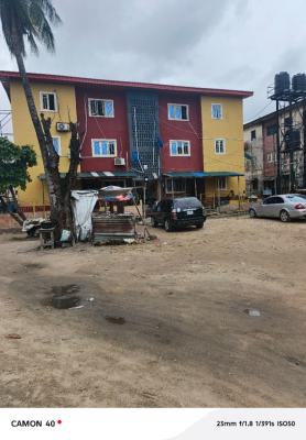 2 Bed Room Flat in Iporin Estate Surulere, Lsdpc Estate Iporin Surulere, Iponri, Surulere, Lagos, Flat / Apartment for Sale