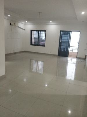 Sharp and Spacious 3bedroom Secured Estate 3 Toilets, Secured Estate, Osapa, Lekki, Lagos, Flat / Apartment for Rent