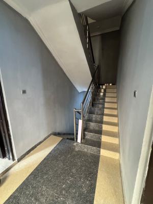 𝐖𝐄𝐋𝐋 𝐌𝐀𝐈𝐍𝐓𝐀𝐈𝐍𝐄𝐃 𝐌𝐈𝐍𝐈 𝐅𝐋𝐀𝐓 𝐀𝐏𝐀𝐑𝐓𝐌𝐄𝐍𝐓, Ikate, Lekki, Ikate, Lekki, Lagos, Flat / Apartment for Rent