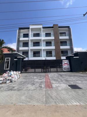 Ravishing 3 Bedroom Apartment with Elevator, Ravishing 3 Bedroom Apartment with Elevator in Lekki Phase 1, Lekki, Lagos, Flat / Apartment for Sale
