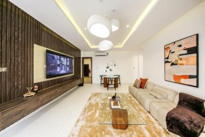 Exquisitely Designed Three(3) Bedroom Apartment, with Pool, Few Minutes Drive to Lekki, Banana Island, Ikoyi, Lagos, Flat / Apartment Short Let